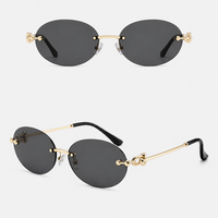 Hind Luxury Square Sunglasses – Buy 1 Get 1 FREE✨🕶️