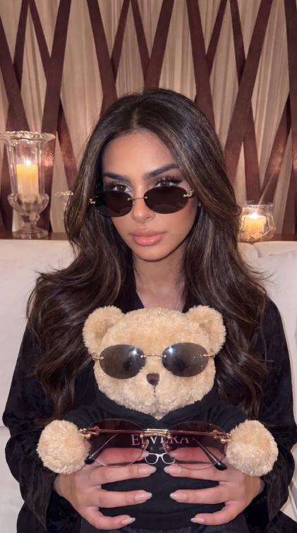 Hind Luxury Square Sunglasses – Buy 1 Get 1 FREE✨🕶️